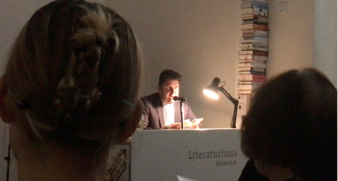 Christoph Wirges liest 20241004180416_Foto.Wirges.Literaturhaus.DA.02.10.2024_690x0-aspect-wr.jpg